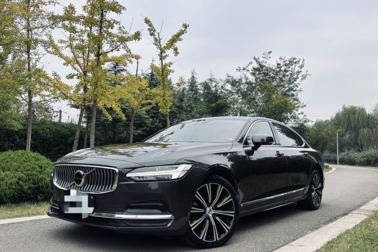 沃尔沃S90 2022款 B5 智远豪华版车身外观1