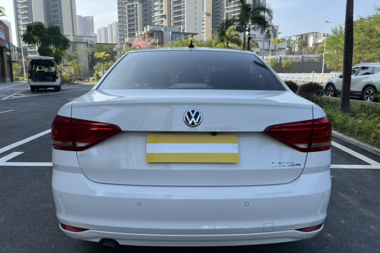 大众 朗逸 2017款 1.6L 自动风尚版车身外观6009