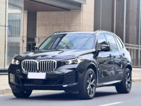 宝马X5 2023款 xDrive 30Li 尊享型M运动曜夜套装