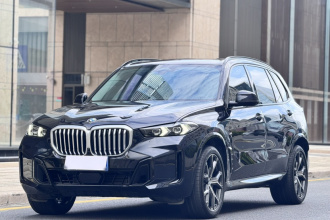 宝马X5 2023款 xDrive 30Li 尊享型M运动曜夜套装