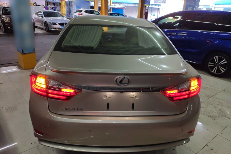 雷克萨斯ES 2015款 200 精英版车身外观6004