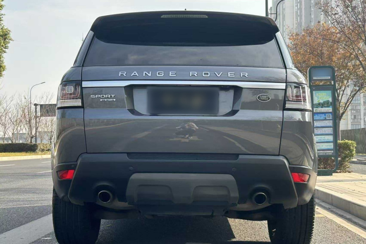 路虎 揽胜运动版 2017款 3.0 SC V6 SE车身外观6006