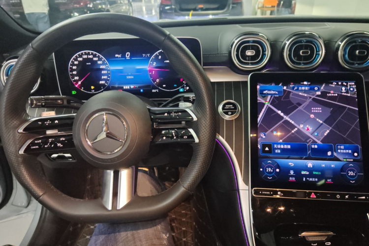 奔驰C级 2023款 改款 C 260 L 运动版中控内饰12