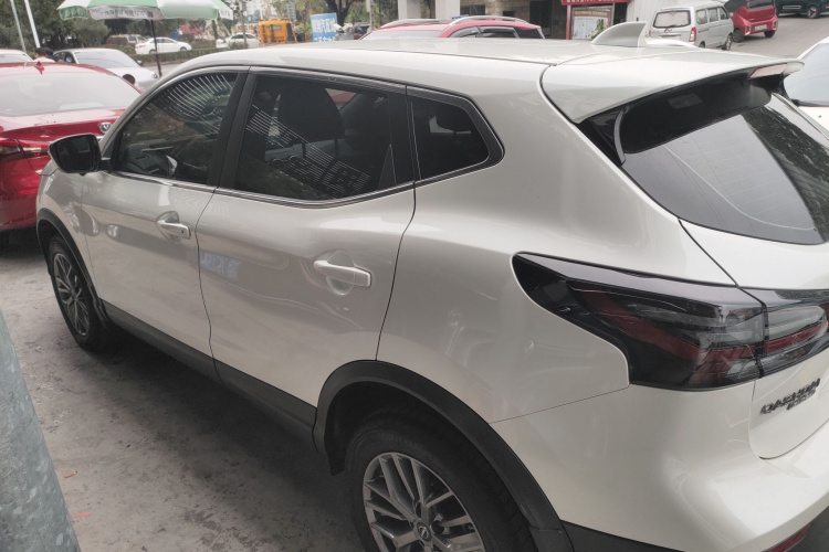 日产 逍客 2025款 荣誉 2.0L CVT XV真心版车身外观6003