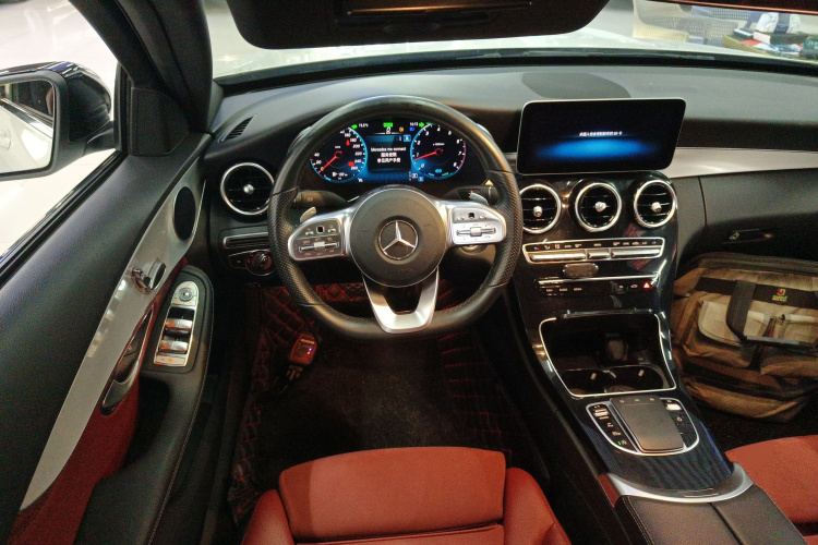 奔驰C级 2020款 C 260 运动版中控内饰13