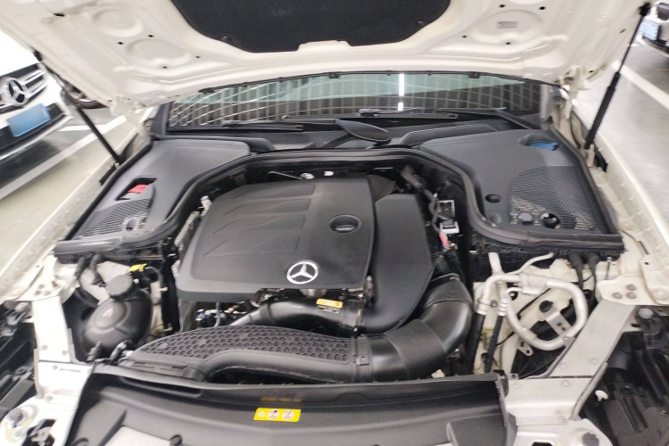 奔驰E级 2020款 E 300 L 豪华型局部细节24