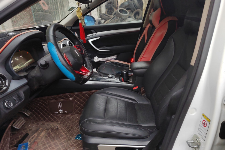 魏牌 VV7 2017款 VV7c 2.0T 旗舰型中控内饰19