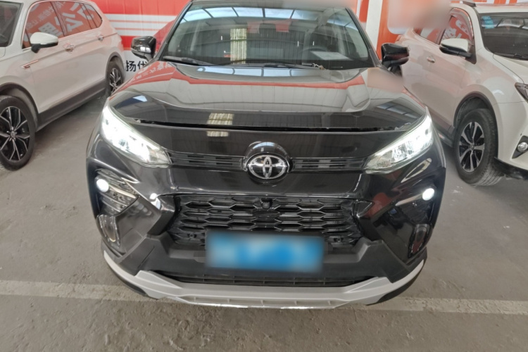 丰田 威兰达 2022款 2.0L CVT两驱豪华PLUS版车身外观2