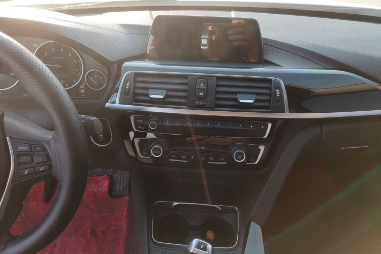 宝马3系 2018款 320Li 时尚型局部细节16