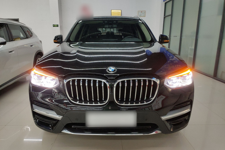 宝马X3 2021款 xDrive28i 豪华套装车身外观2