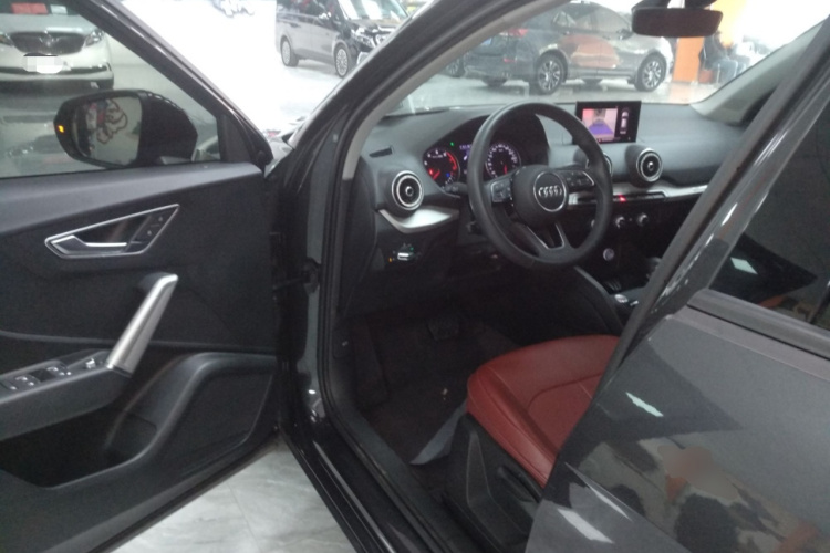 奥迪Q2L 2021款 35 TFSI 进取动感型中控内饰7003