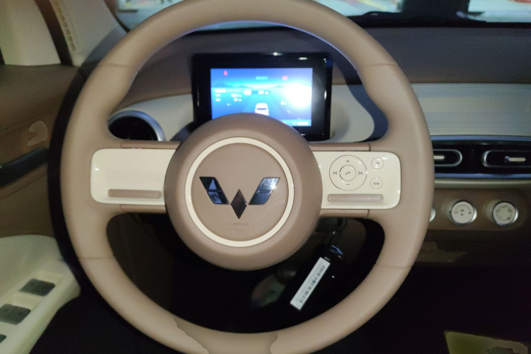 五菱汽车 宏光MINIEV 2025款 四门版 进阶款中控内饰13