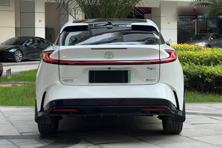 丰田bZ5 2025款 550 PRO智行版车身外观6006