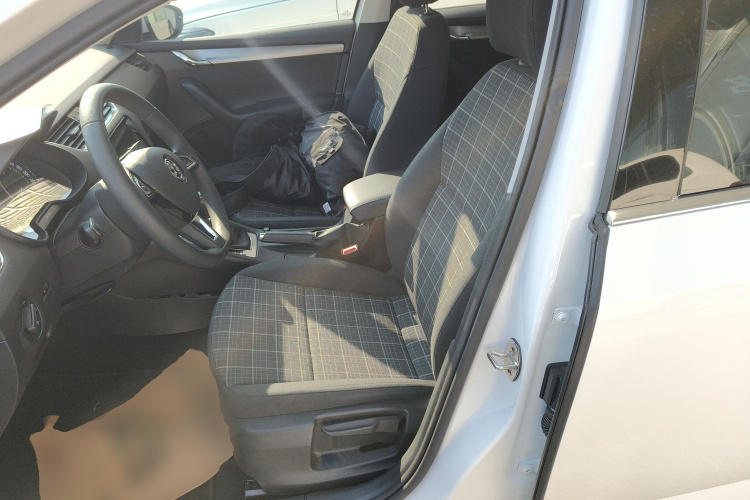 斯柯达 明锐 2019款 1.5L 自动智行舒适版 国VI局部细节19