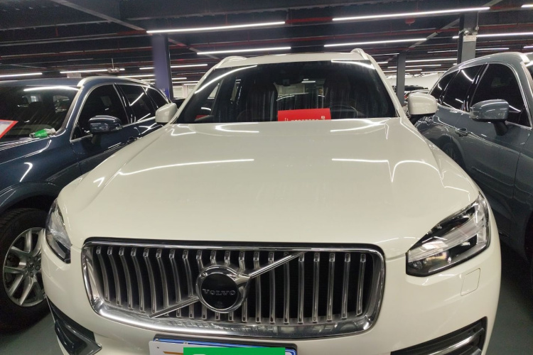 沃尔沃XC90 2021款 B6 智雅豪华版 7座车身外观2