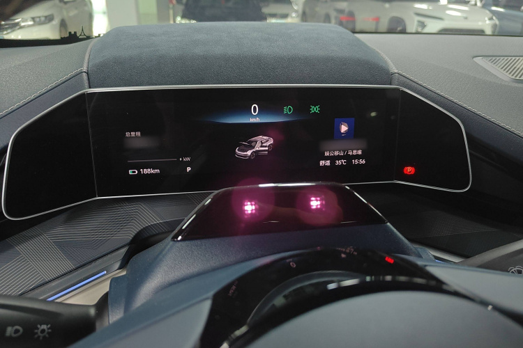 极氪001 2022款 超长续航双电机 YOU版局部细节14