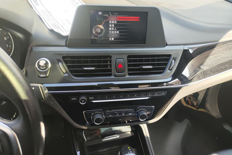 宝马1系 2017款 118i 运动型局部细节16