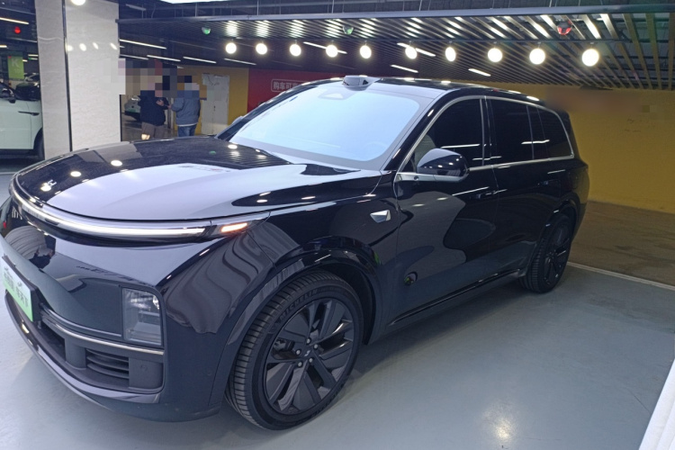 理想汽车 理想L9 2024款 Ultra车身外观4