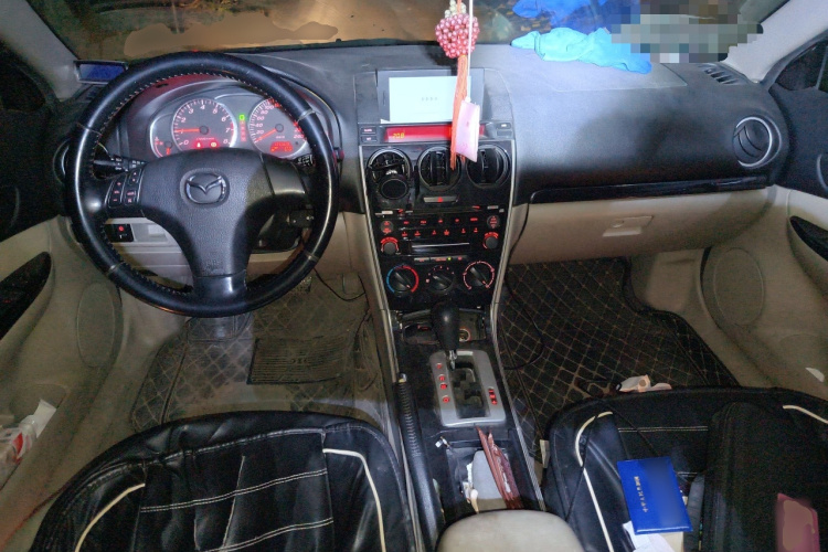 马自达6 2011款 2.0L 自动时尚型中控内饰12