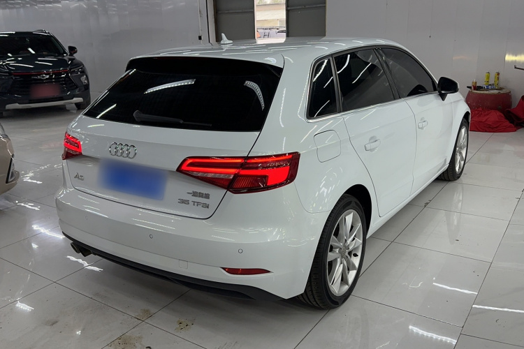 奥迪A3 2017款 Sportback 35 TFSI 进取型车身外观6003