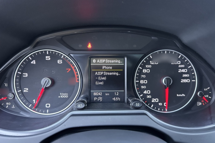 奥迪Q5 2013款 40 TFSI 舒适型局部细节14