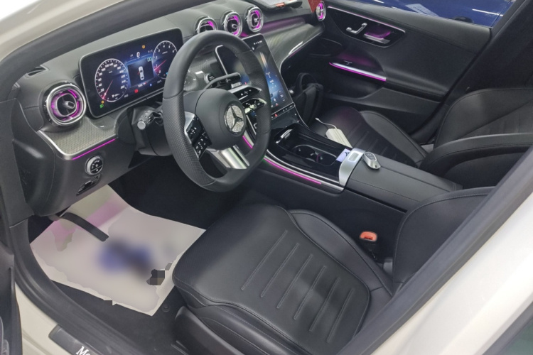 奔驰C级 2022款 改款 C 260 L 运动版局部细节19