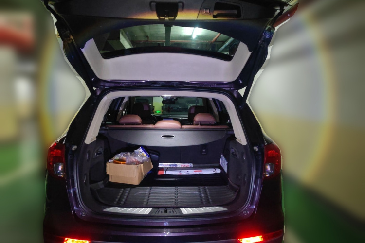 别克 昂科威 2016款 28T 四驱豪华型中控内饰23