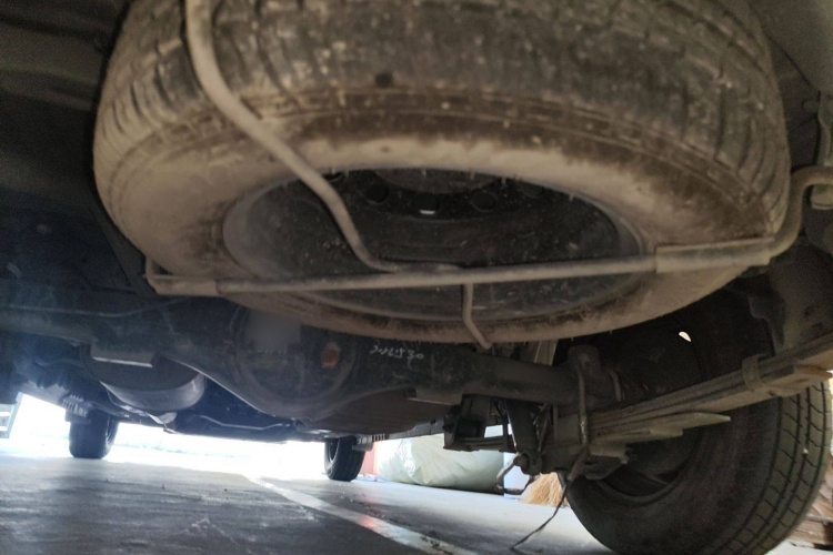 五菱汽车 五菱宏光V 2022款 1.5L劲取版液压助力LAR局部细节9009