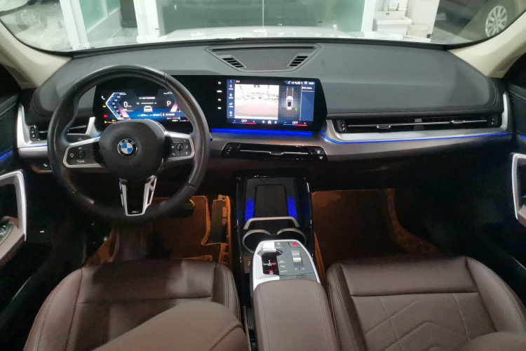 宝马X1 2023款 sDrive25Li M运动套装中控内饰12
