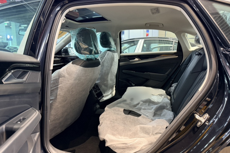 大众 帕萨特 2024款 280TSI 商务版中控内饰7003