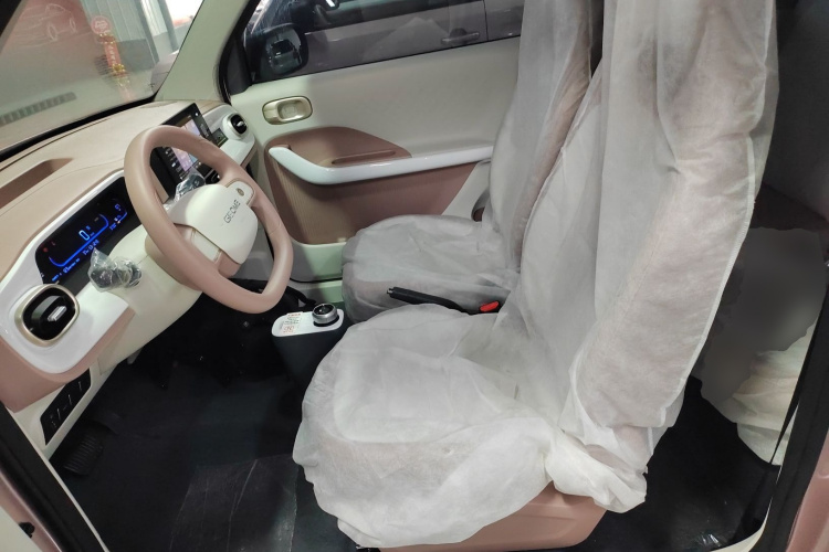 吉利银河 熊猫 2025款 210km 元气熊中控内饰19