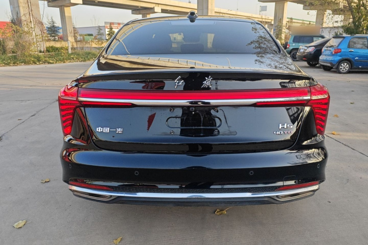 红旗H5 2023款 2.0T 自动智联旗享版车身外观6004