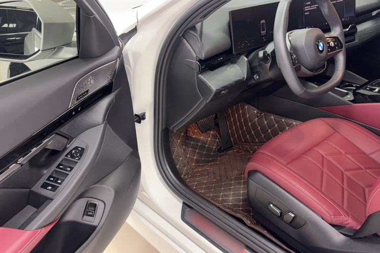 宝马5系 2024款 525Li 豪华套装中控内饰7002