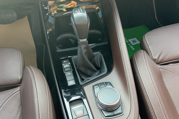 宝马X1 2016款 xDrive20Li 豪华型局部细节18