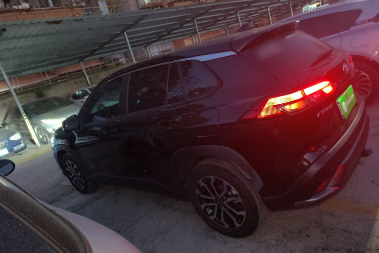 丰田 锋兰达 2022款 2.0L CVT豪华版车身外观6003