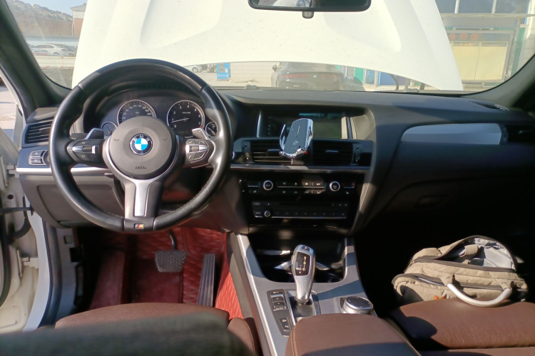 宝马X4 2016款 xDrive20i M运动型中控内饰12