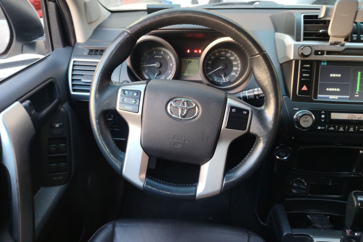 丰田 普拉多 2016款 2.7L 自动标准版中控内饰13