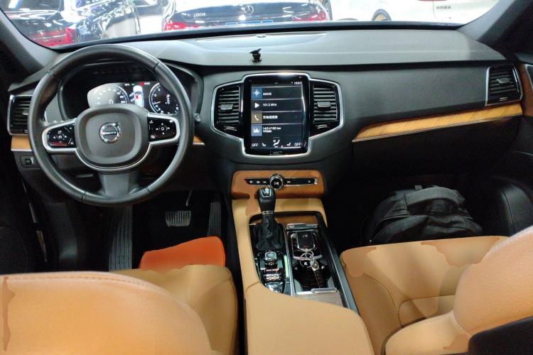 沃尔沃XC90 2019款 T6 智逸版 7座 国V中控内饰12
