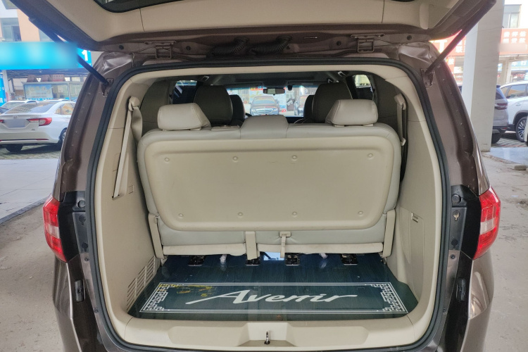 别克GL8 2017款 25S 舒适型 国V局部细节23