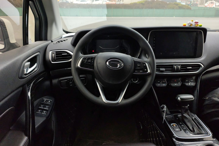 广汽传祺 传祺GS4 2018款 235T 自动两驱精英百万纪念版中控内饰13