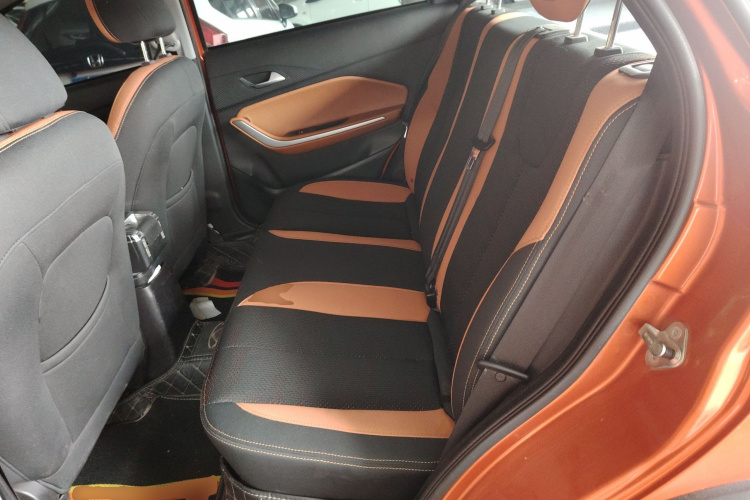 奇瑞 瑞虎3X 2017款 1.5L 手动都市领先版中控内饰21