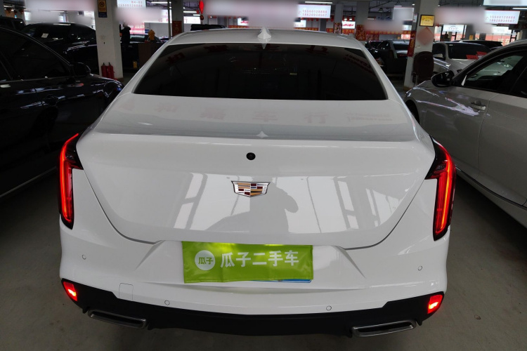 凯迪拉克CT4 2023款 28T 豪华型车身外观6