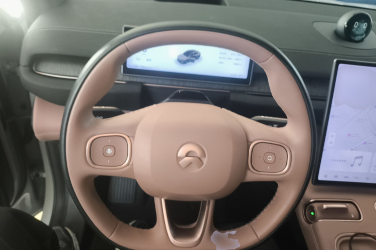 蔚来EC6 2024款 75kWh中控内饰13