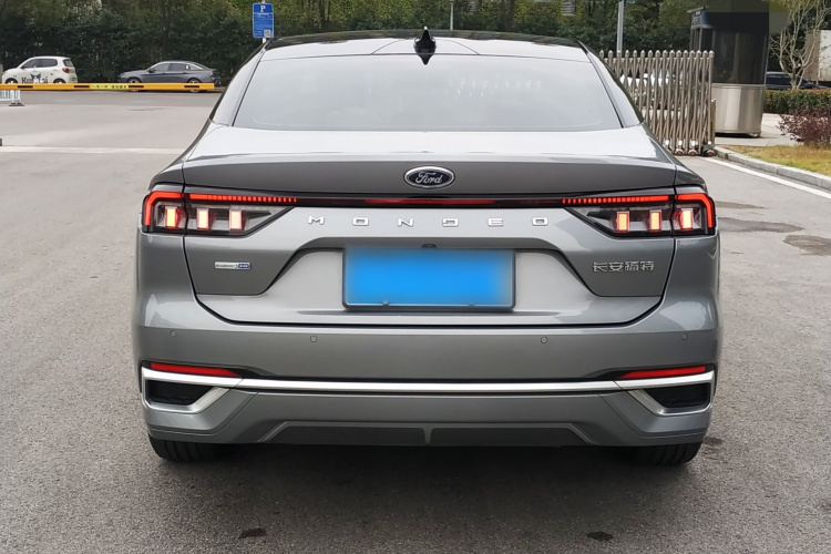 福特 蒙迪欧 2022款 改款 EcoBoost 245 至尊型车身外观6005