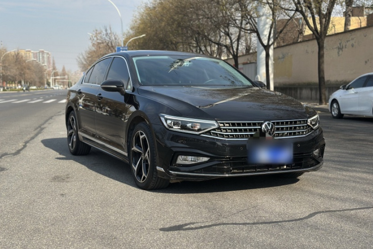 大众 迈腾 2023款 200万辆纪念版 330TSI DSG领先型车身外观6004