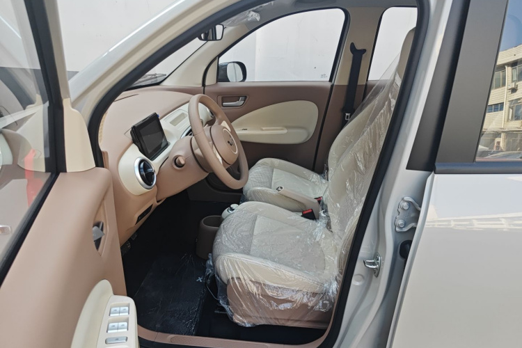 五菱汽车 宏光MINIEV 2025款 四门版 进阶款中控内饰19