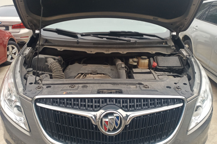 别克GL8 2018款 28T 舒适型 国VI机舱底盘24