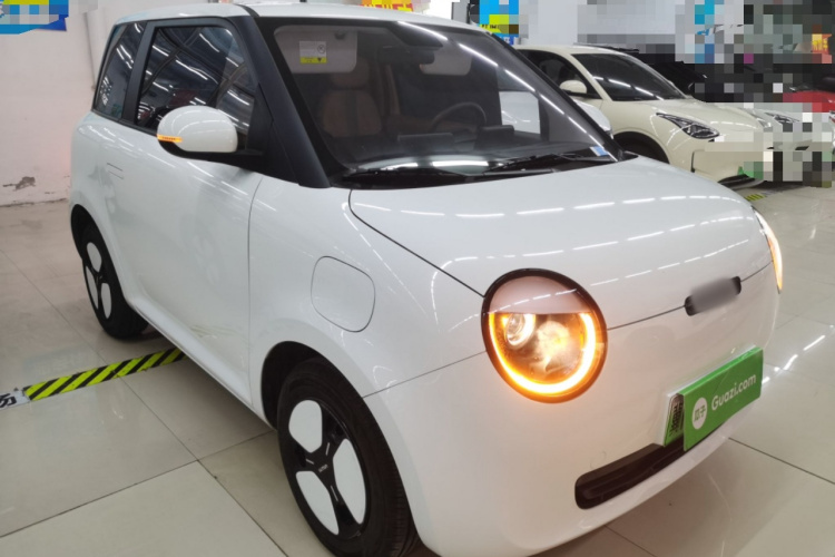 长安启源 长安Lumin 2023款 205km 香沁款车身外观3