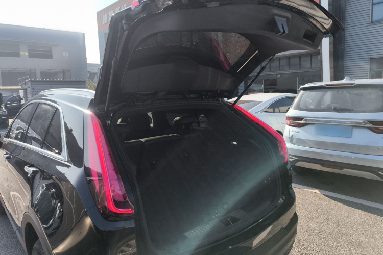 凯迪拉克XT4 2023款 28T 两驱风尚型局部细节23