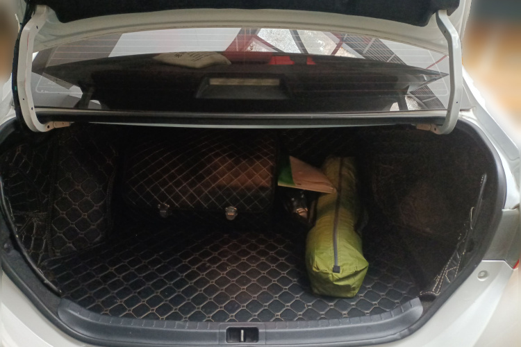 丰田 卡罗拉 2017款 1.6L CVT GL中控内饰23